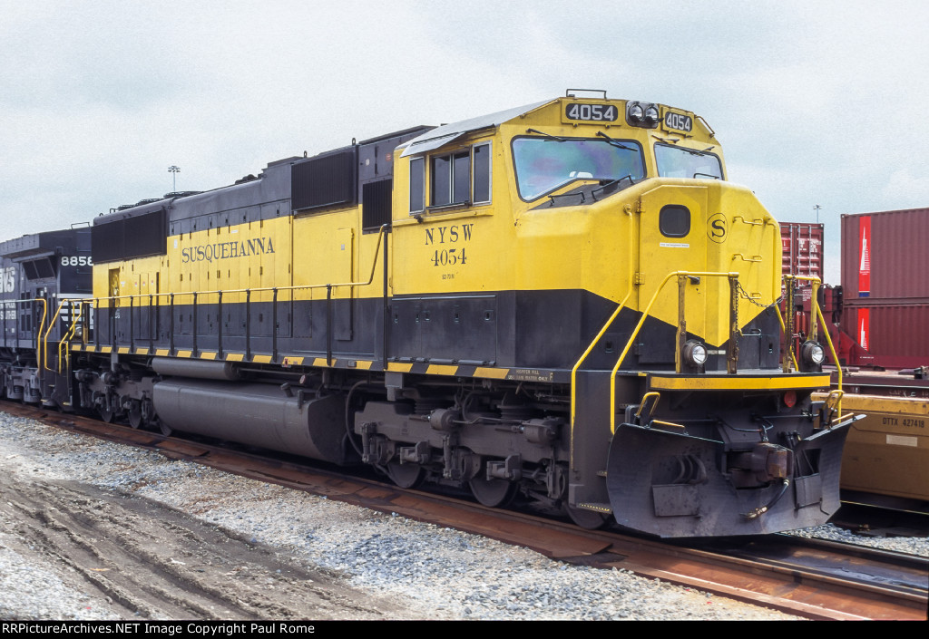 NYSW 4054, EMD SD70M, at CSX Intermodel Yard on 4/24/97